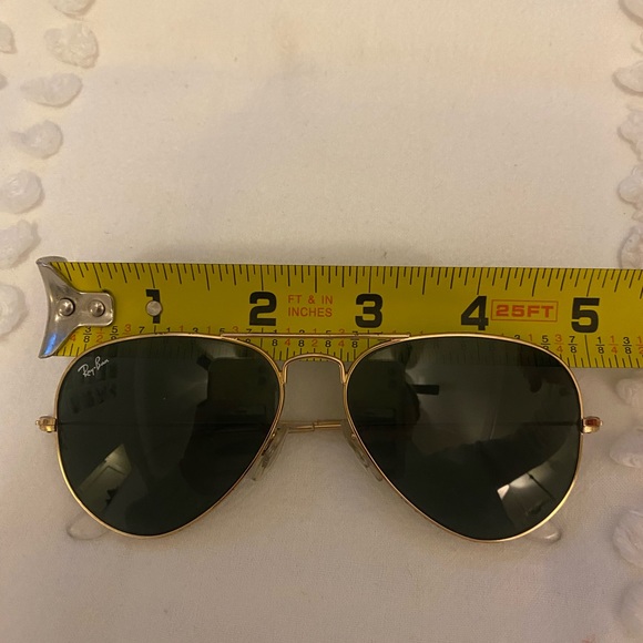 Ray-Ban Aviator Classic Sunglasses - Picture 2 of 5
